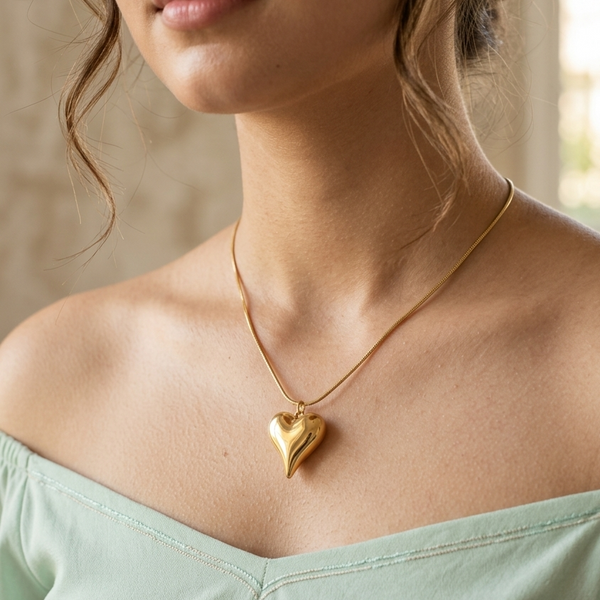 Priva Bold Heart Necklace