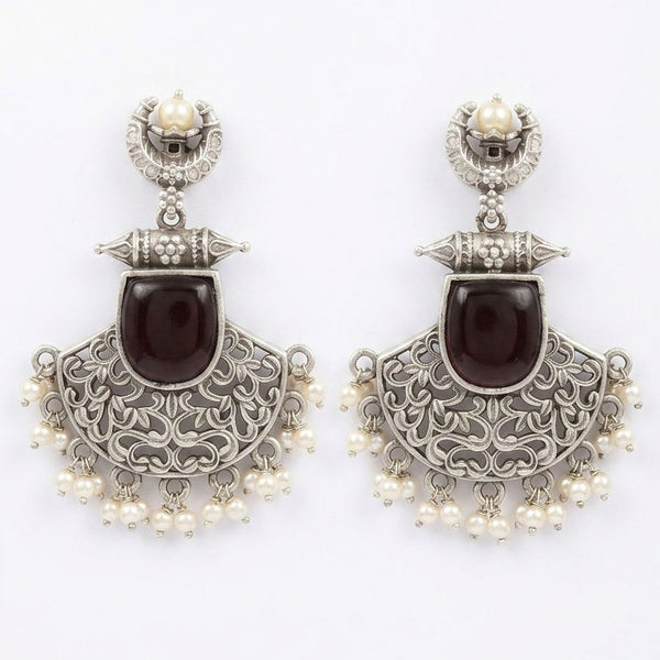 Chaand Saaj Earrings With Black Stone