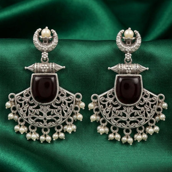 Chaand Saaj Earrings With Black Stone