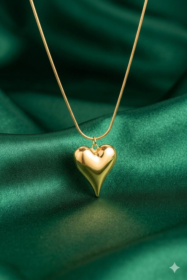 Priva Bold Heart Necklace
