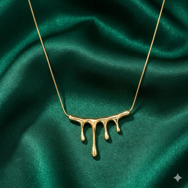 Priva Liquid Drop Gold Necklace