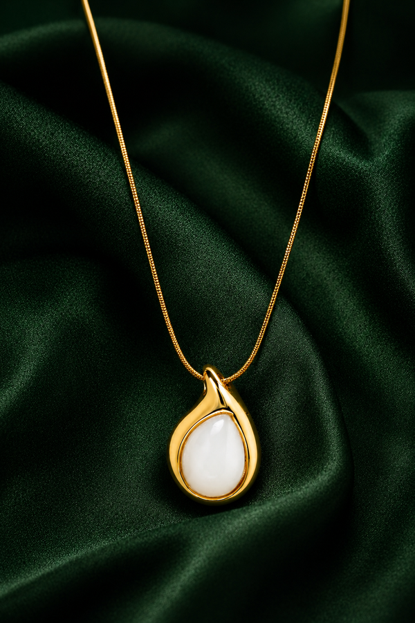 Priva Luna Glow Pendant Necklace