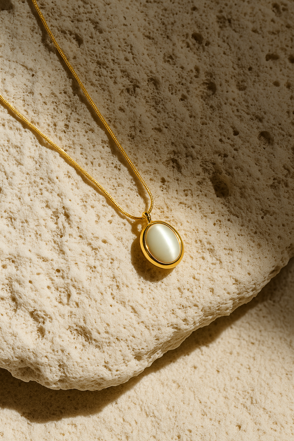 Oval Pearl Gold Pendant Necklace for Women | Priva Jewellery