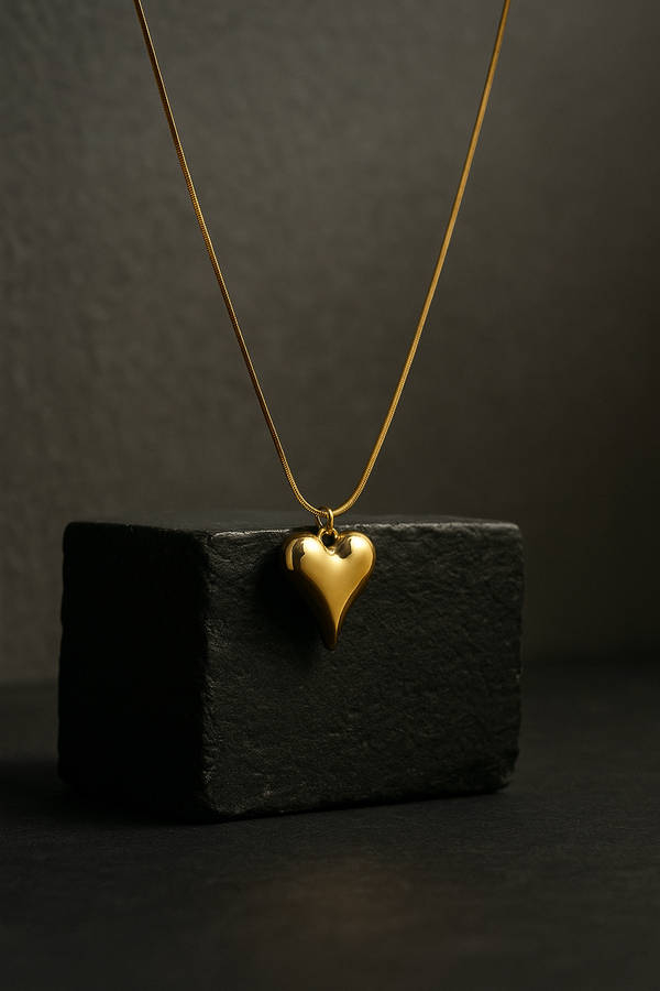 Priva Bold Heart Gold Pendant Necklace