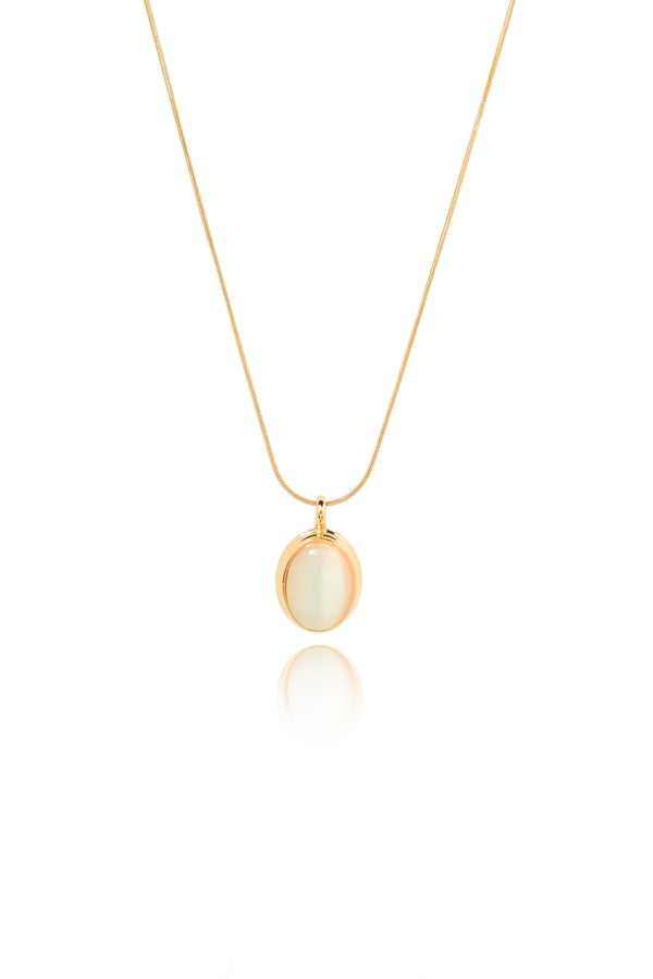 Oval Pearl Gold Pendant Necklace for Women | Priva Jewellery